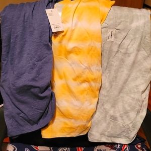 Maternity shirt bundle